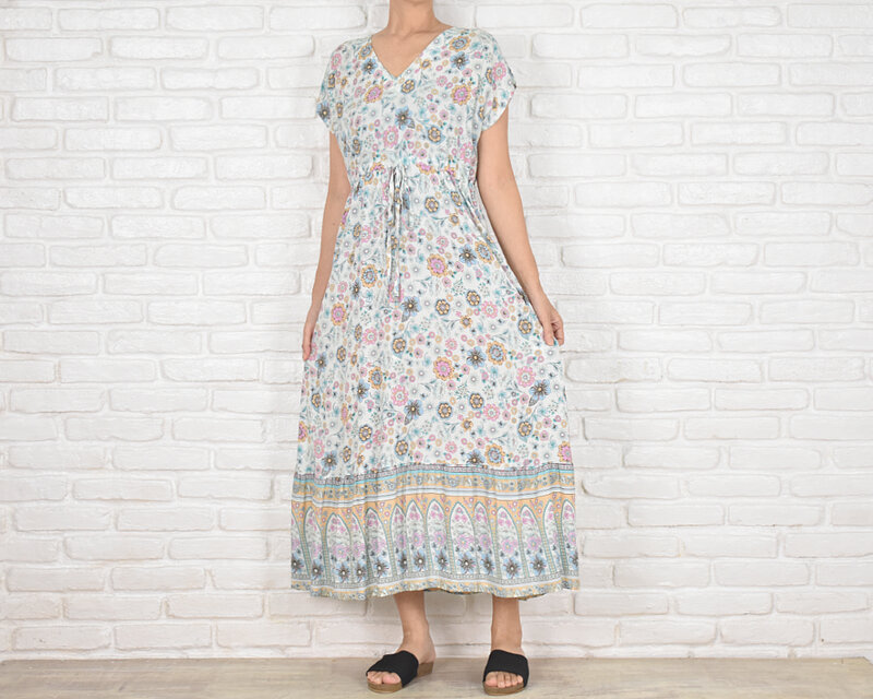 【大きいサイズ】新作！涼しげな花柄Vネックフリルワンピース