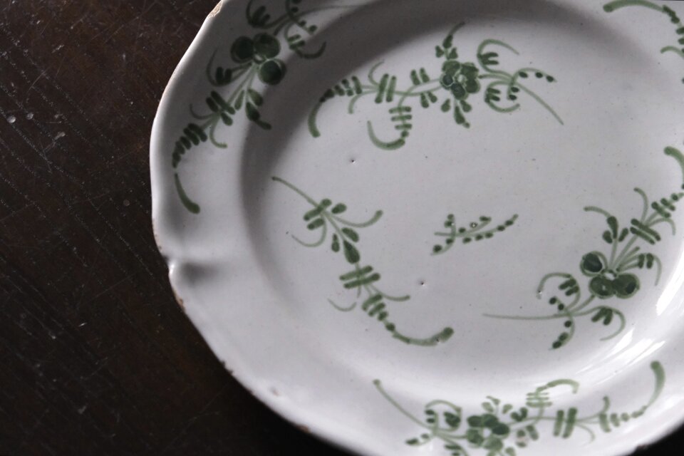 ☆フランスアンティーク 古味のある緑の薔薇〜Creil et Montereau