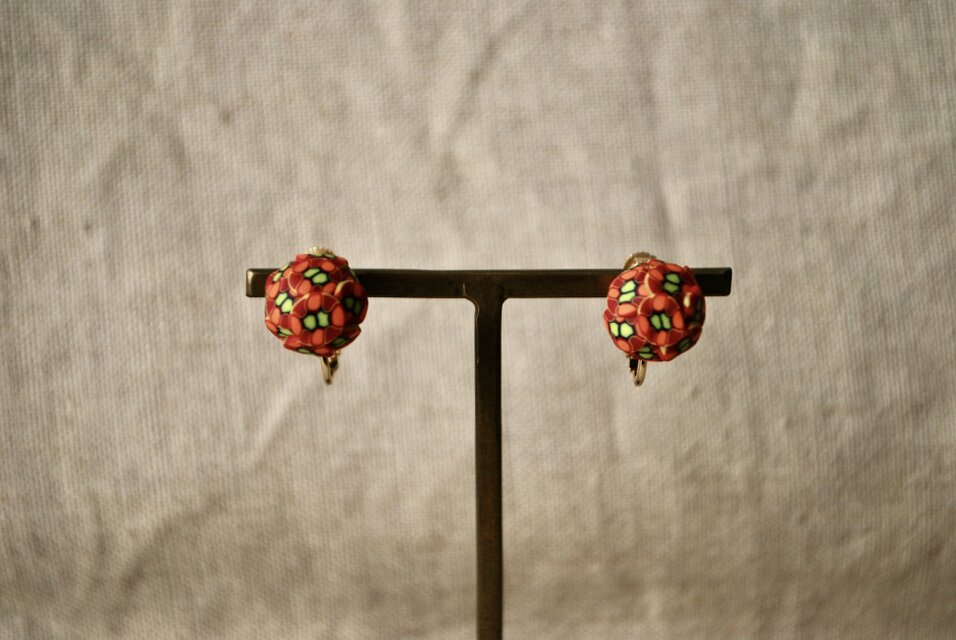 小さなぶつぶつ丸イヤリング　オレンジ・ピンク・黄緑