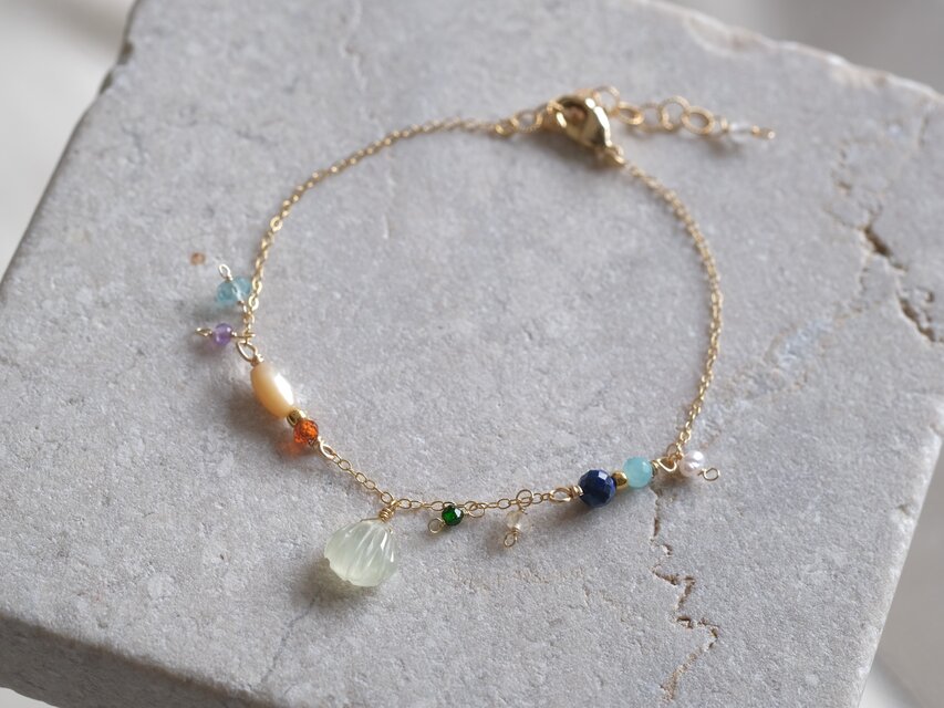 shell stone bracelet：天然石プレナイト　マザーオブパール　アメジスト　カラフルチェーンブレスレット