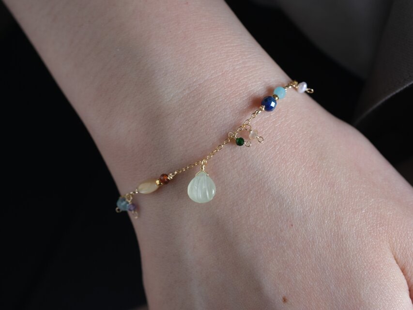 shell stone bracelet：天然石プレナイト マザーオブパール アメジスト