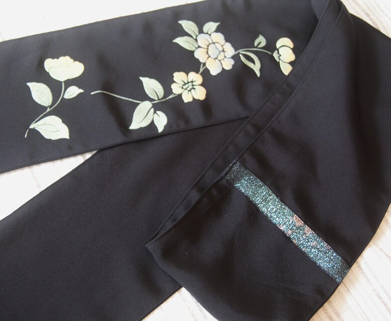 アンティーク留袖からリメイクドレス❣️ 着物リメイク・留袖からカシュクールドレス | harico couture