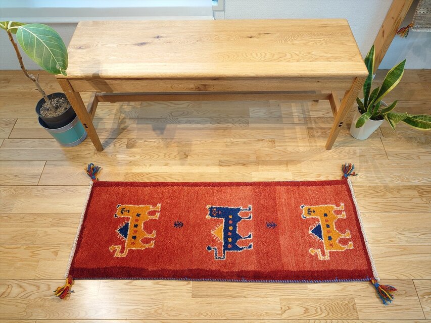 新品　ペルシャ絨毯　手織り　ギャッベ　ライオン　茜色　みどり 新品 ペルシャ絨毯 手織り ギャッベ ライオン 茜色 みどり