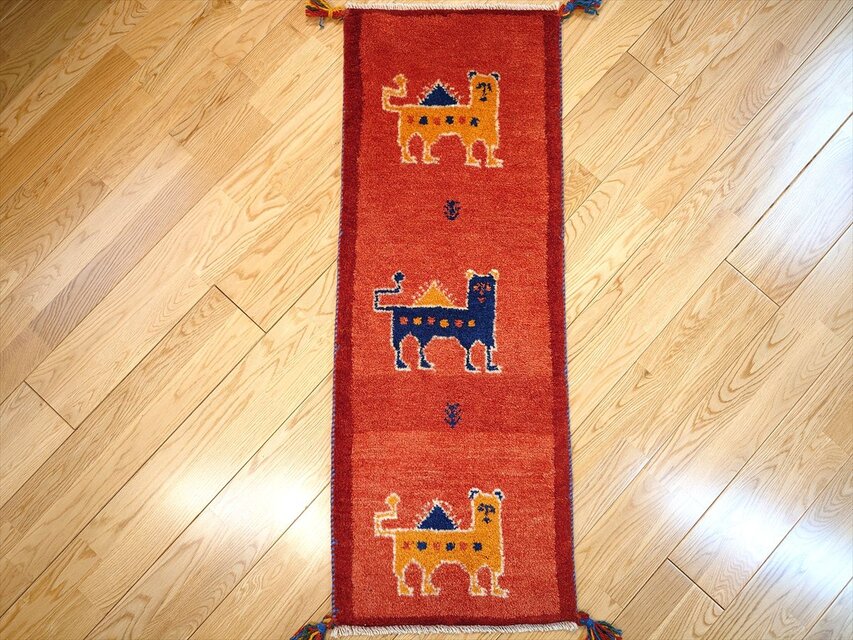 新品　ペルシャ絨毯　手織り　ギャッベ　ライオン　茜色　みどり 新品 ペルシャ絨毯 手織り ギャッベ ライオン 茜色 みどり