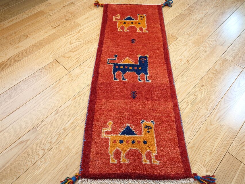 ペルシャ　ギャッベ　ミニランナー　113×45　ライトブラウン　山　生命の木 ペルシャギャッベミニランナー113×45ライトブラウン山生命の木