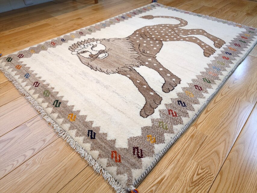 ペルシャ ギャッベ アマレバフト ラグ 124x85㎝ ライオンギャッベ