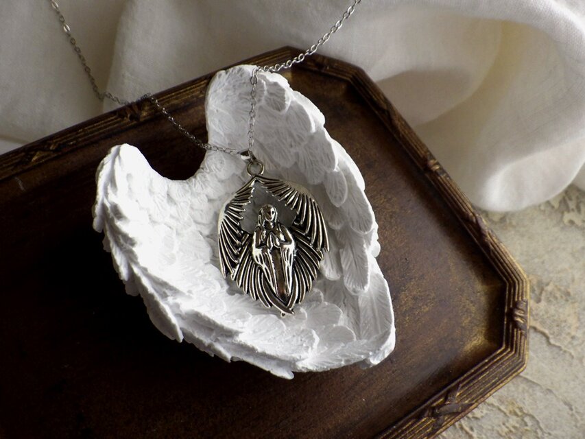 【セット販売】翼モチーフのコフレボックス C ■  フラットデザイン 翼ペンダント × 小物入れ プチサイズのコピー