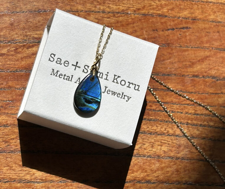 K24純金◇フィンランドの宝石◇スペクトロライト（スペクトルライト