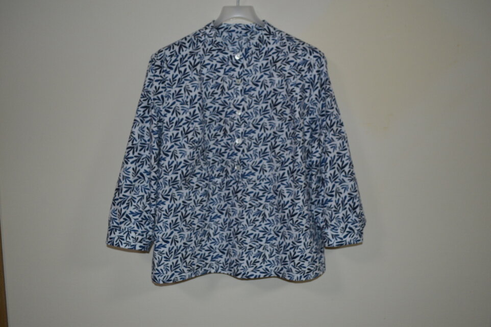 軽い着心地！「夏のヨークブラウス」