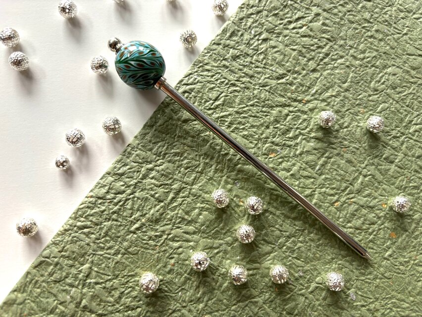 かんざし 孔雀の羽根の様な緑と水色のとんぼ玉 一本挿し 一本簪 涼しげ