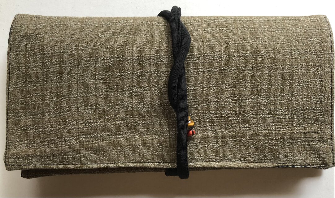８２４１　麻の上布で作った和風財布・ポーチ