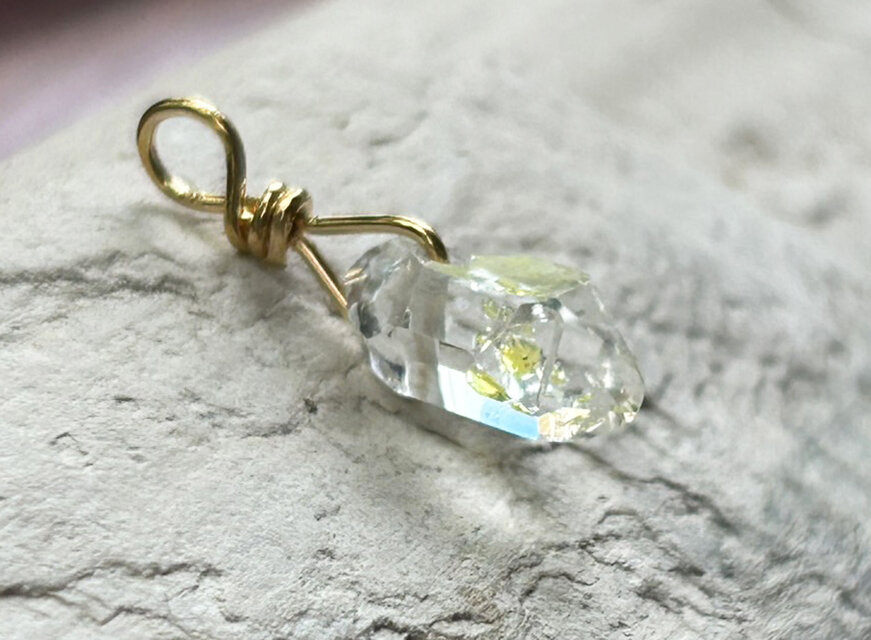 k18 k24 　ピアス　ネックレストップ K24純金オイルインクォーツ原石ペンダントトップ/ ピアス | iichi 日々