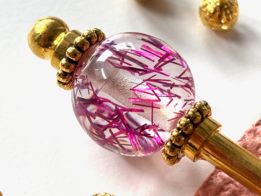 かんざし　ピンクラメ吹雪のクリアビーズ　一本挿し　一本簪　涼しげ　透明　クリア　春夏秋　涼しげ　