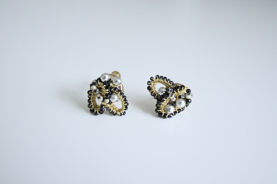 Unknown black [ french antique , black spinel ]