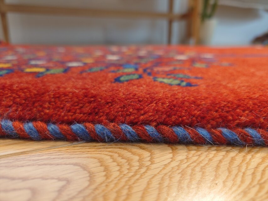 【夏のキャンペーン】ペルシャ　ギャッベ 玄関　88×60 茜色　生命の木 ペルシャ ギャッベ 玄関マット ラグ 88x60cm 茜色 椿のような