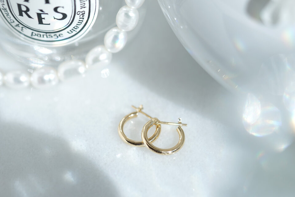 送料無料】K18 ゴールドフープピアス 13mm×2mm ペア | iichi