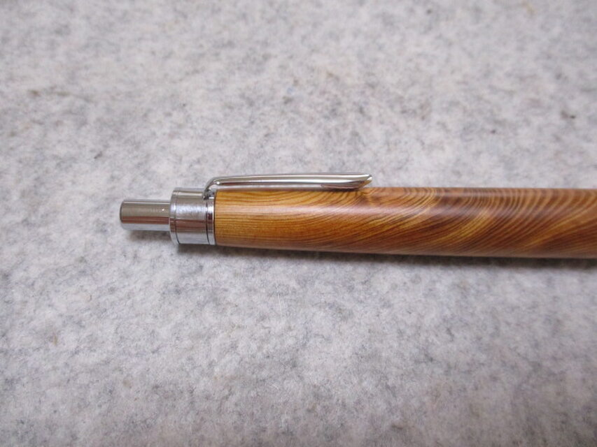 屋久杉 光明 椿油仕上げ ワンピースタイプの木軸ボールペン(シャープ