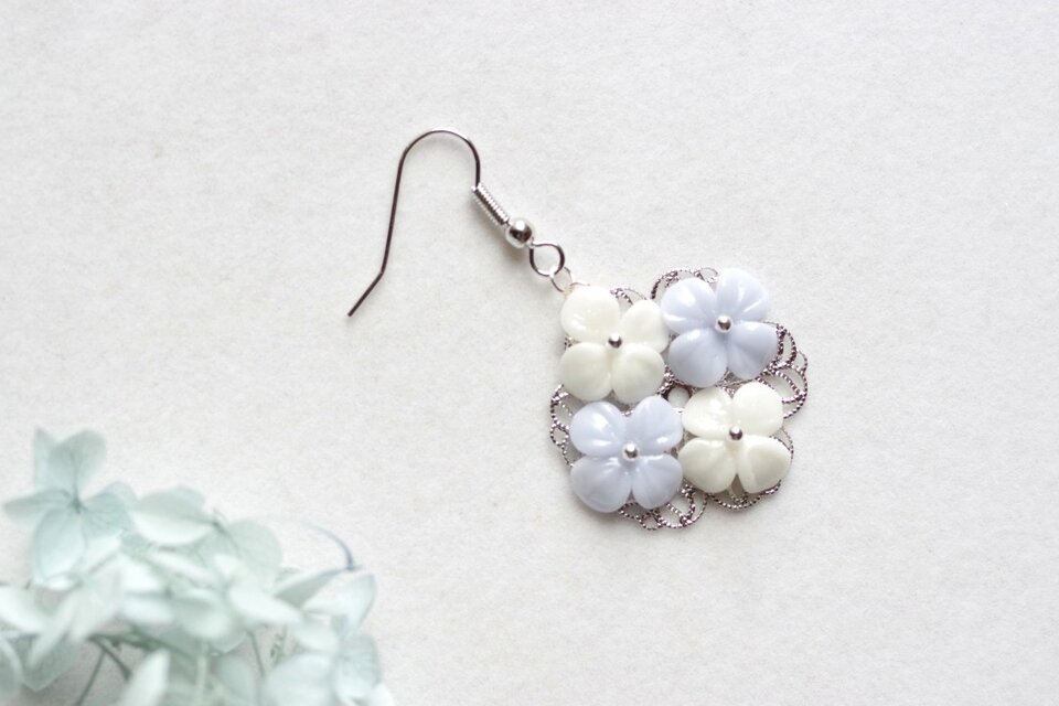クレイアート　紫陽花のピアス〈祝福〉