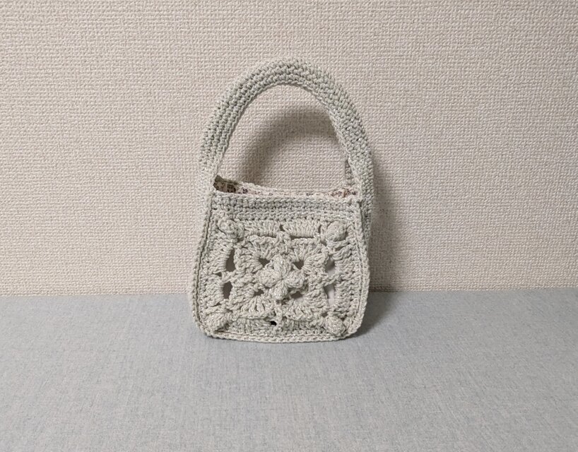 ✳ワンハンドルのミニバッグホワイトシルバー✳