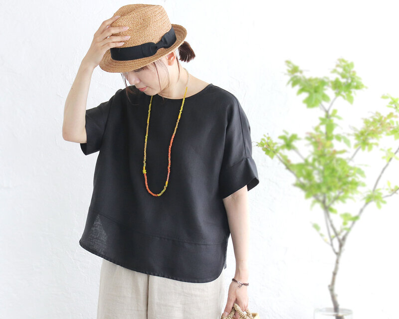 大人のTシャツに。リネンのワイドプルオーバーブラウス（ブラック）TP34