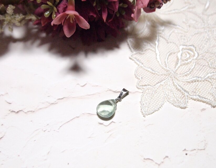 ステンレス* ドロップ形グリーンフローライト(蛍石）のペンダントトップ ネックレス トップのみ 単品