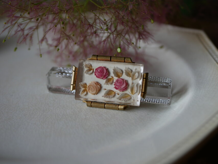 ルーサイト　ヴィンテージブローチ　フランスヴィンテージ　ブロカントのある生活