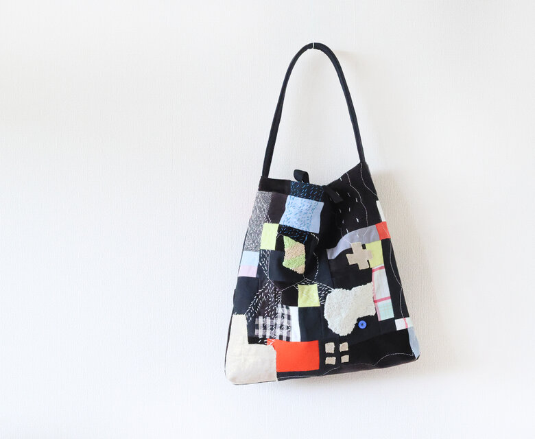 ワンハンドルバッグ　ブラック＆ステッチ25−１