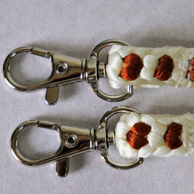 着物リメイク　帯締めで作ったスマホショルダー、スマホストラップ