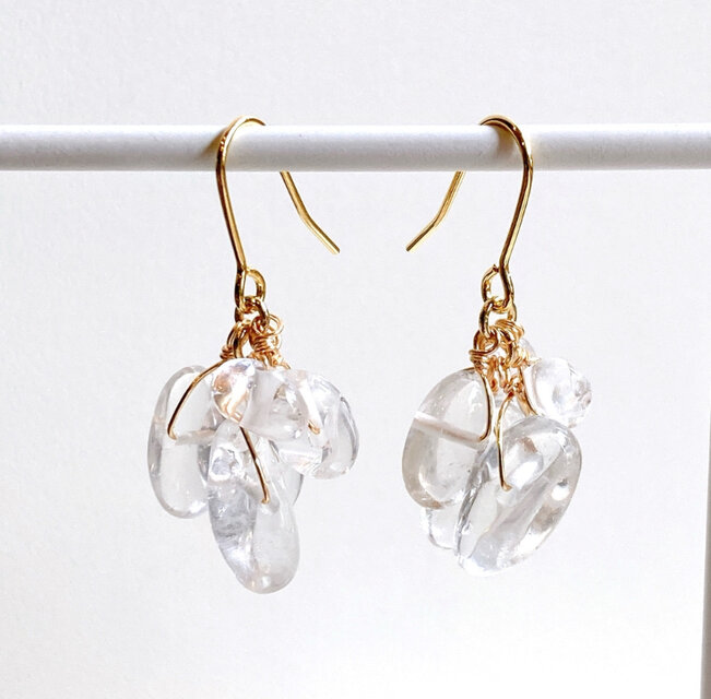 天然クリスタルのボリュームデザインピアス/イヤリング