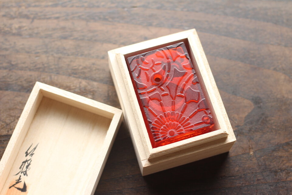 赤絵の花と鳥の水指 赤絵の花と鳥の水指