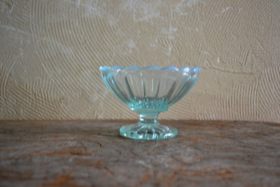 プレスガラス水色氷カップ　2個　昭和レトロ