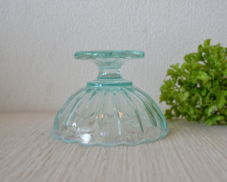 プレスガラス水色氷カップ 2個 昭和レトロ | iichi 日々の暮らしを