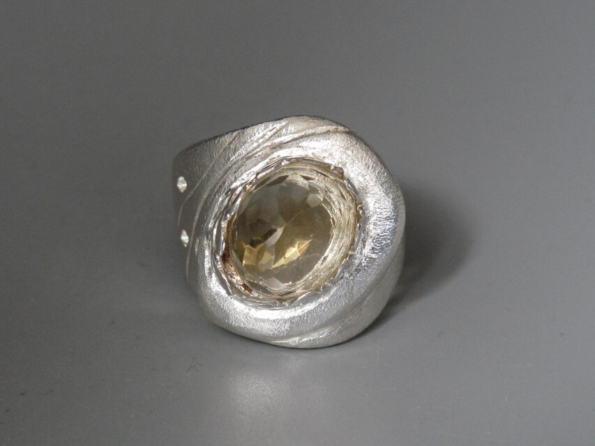 ハンドメイドの温かみ