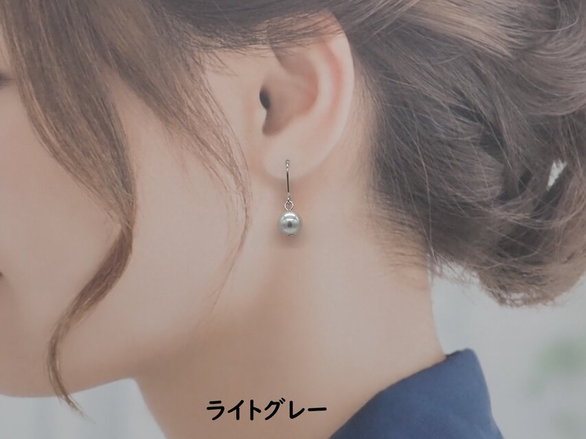 2色から選べる》グレーパールの一粒パールピアス／イヤリング | iichi 
