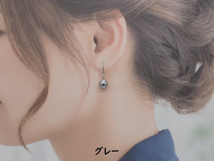 2色から選べる》グレーパールの一粒パールピアス／イヤリング | iichi