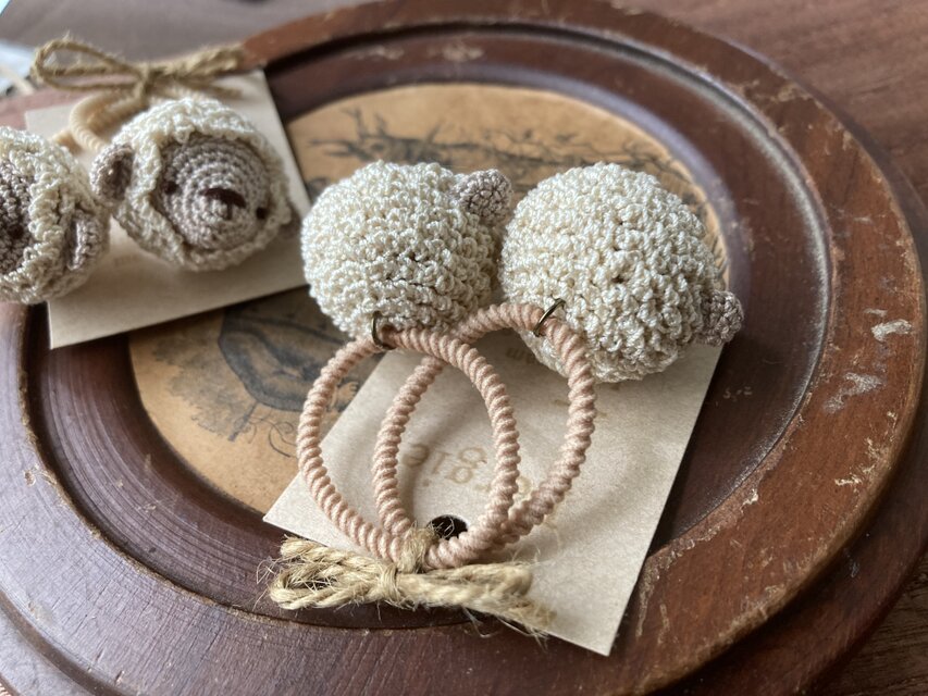 ひつじのミニヘアゴム2個set | iichi 日々の暮らしを心地よくする