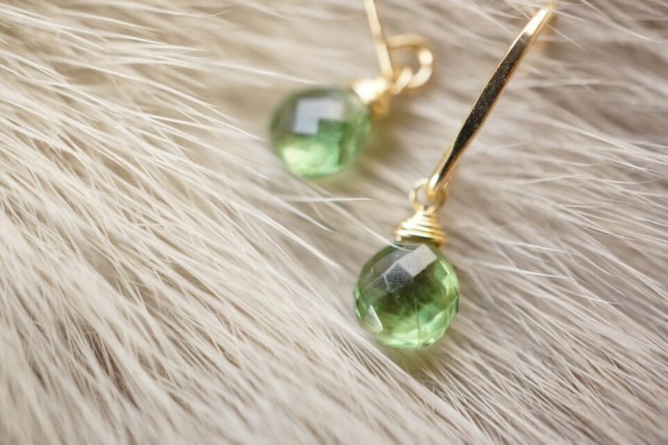 K14GF グリーンアパタイトtiny-bit フックピアス