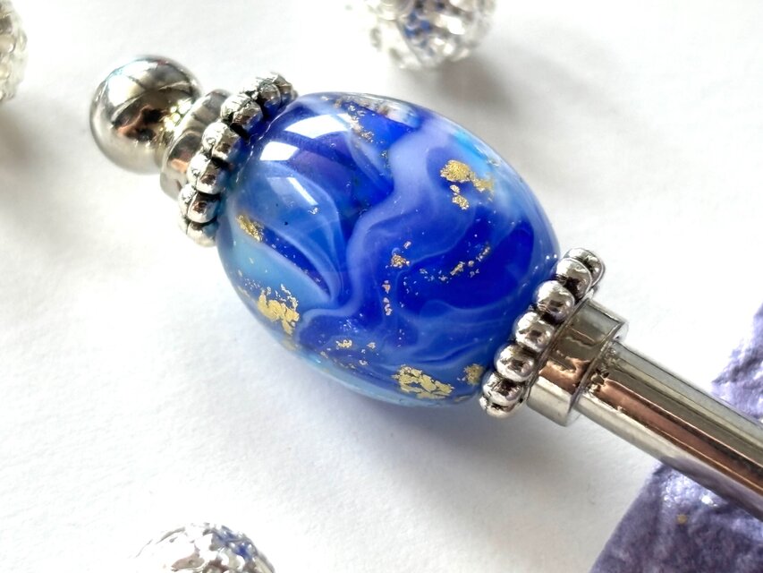 かんざし　流水の様な青マーブルのとんぼ玉　一本挿し　一本簪　涼しげ　夏　シルバー　水色　ブルー　トンボ玉