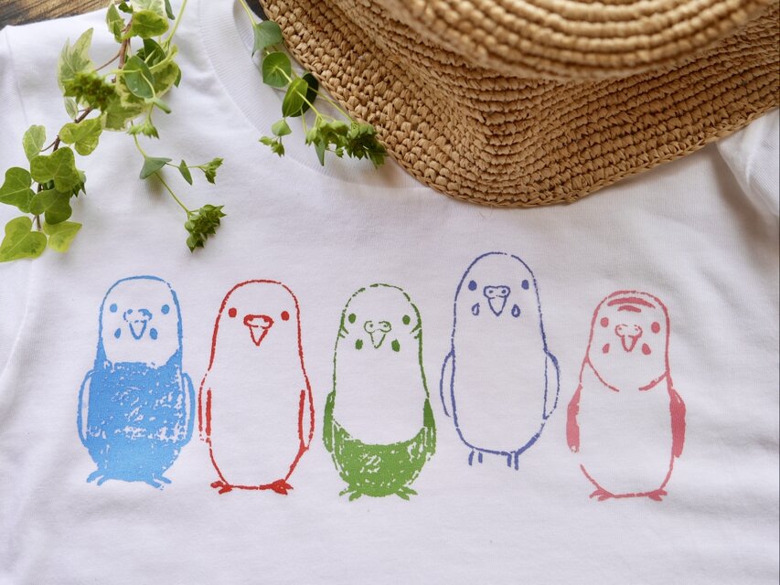 パステルセキセイインコのTシャツ