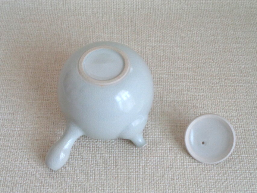 玉急須c | iichi 日々の暮らしを心地よくするハンドメイドや