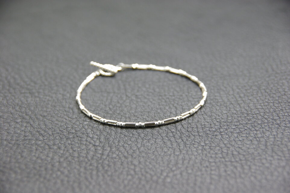 シンプルツインブレス