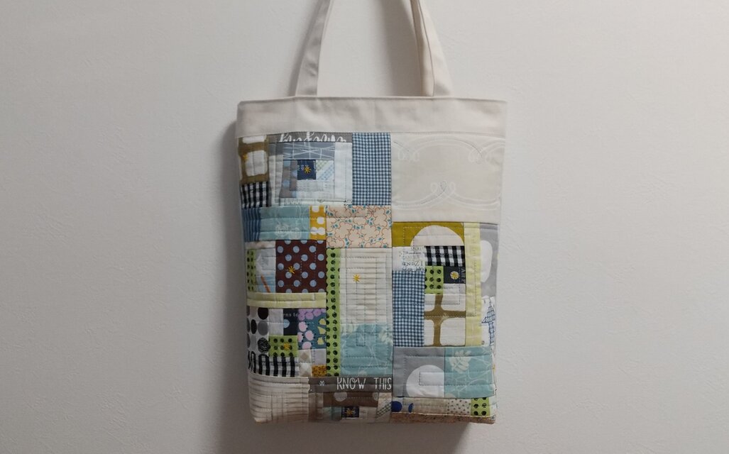 パッチワークのA4トート