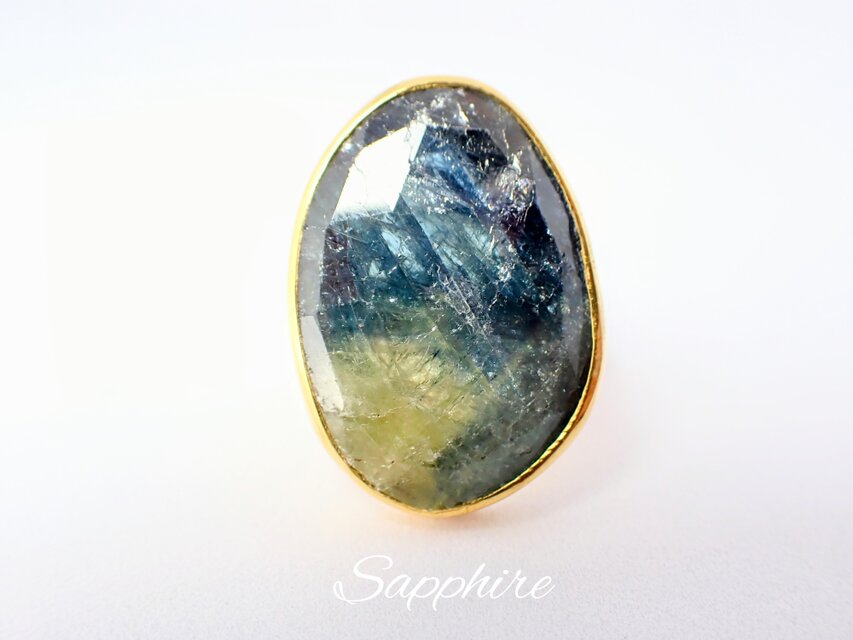 最新作★希少「バイカラーサファイア」の世界でひとつの天然石リング