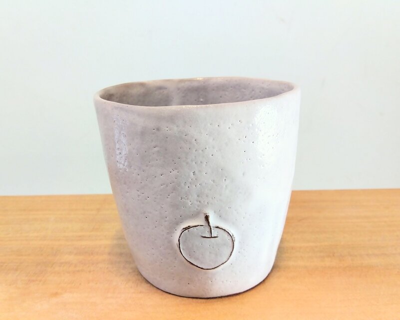 りんご柄カップ