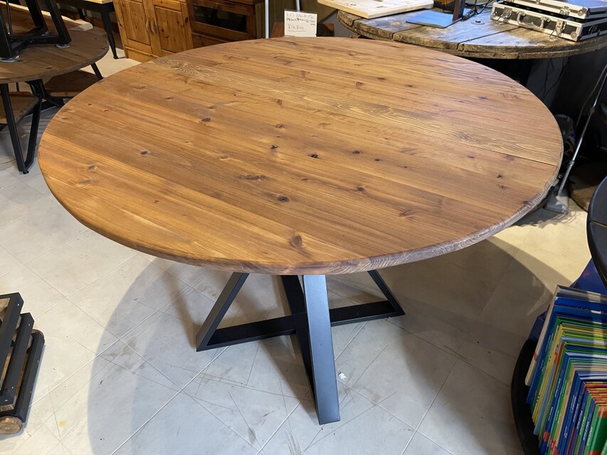 在庫あり　即納　hotaru 丸テーブル　机　テーブル　リビング　カフェ　飲食店　アイアン　杉　天然木　アップサイクル