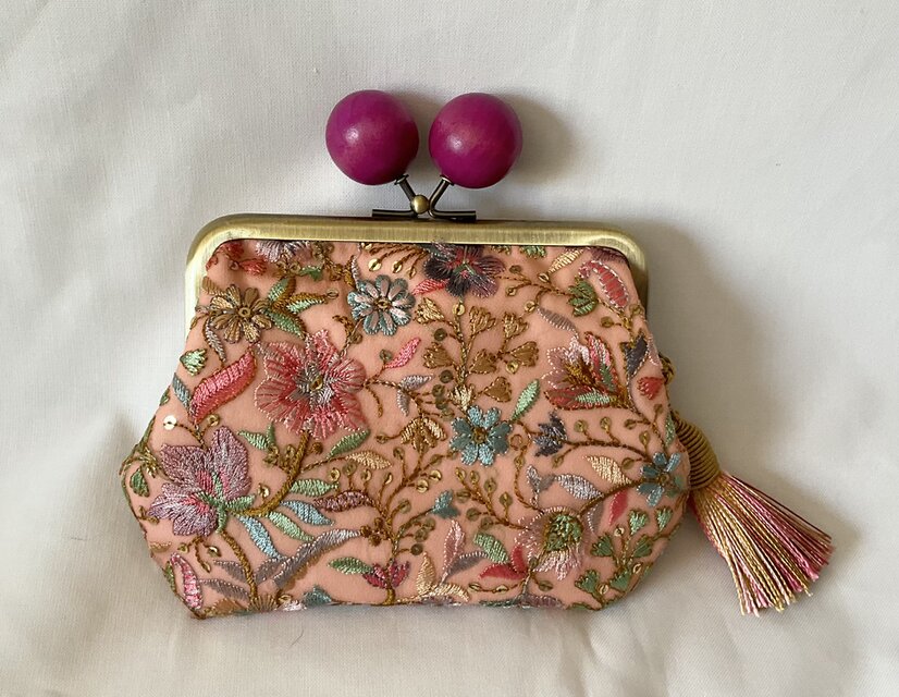 インド刺繍　木玉親子がま口ミニ財布　カラフル　