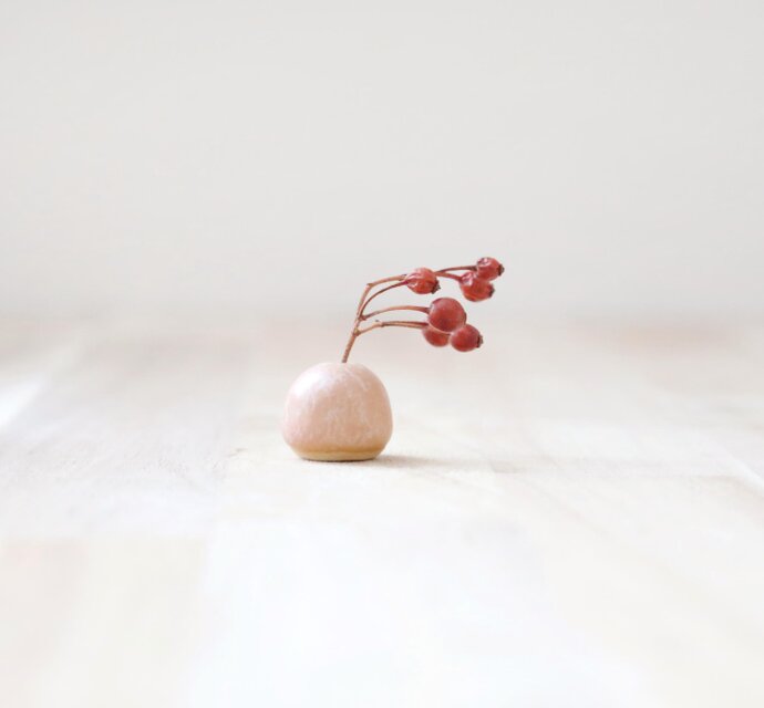 陶土の小さな花立て 桜花窯変釉 ＊ ドライフラワー付き