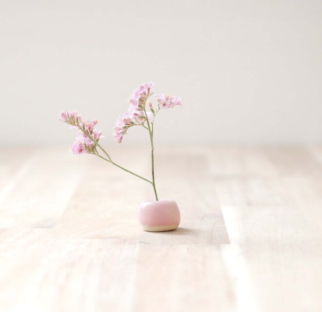 陶土の小さな花立て 桜花釉 ＊ ドライフラワー付きのコピー