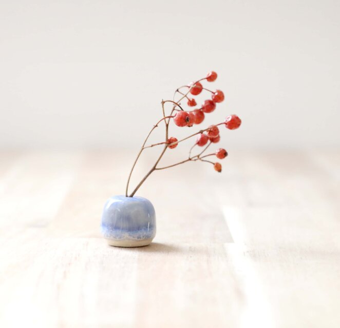 陶土の小さな花立て 紫陽花結晶釉 ＊ ドライフラワー付き