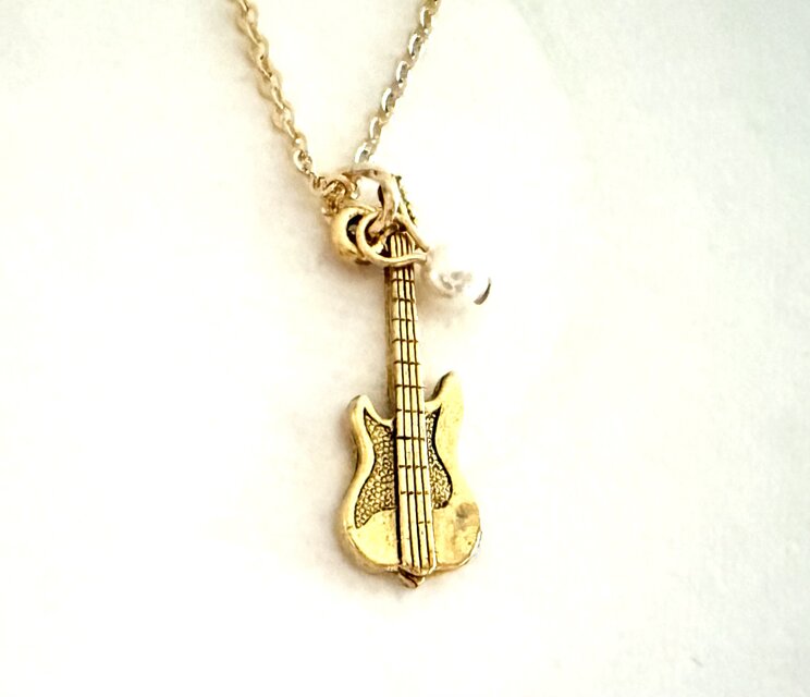 【アメリカ製　エレキギター　の　ネックレス】ゴールドカラー